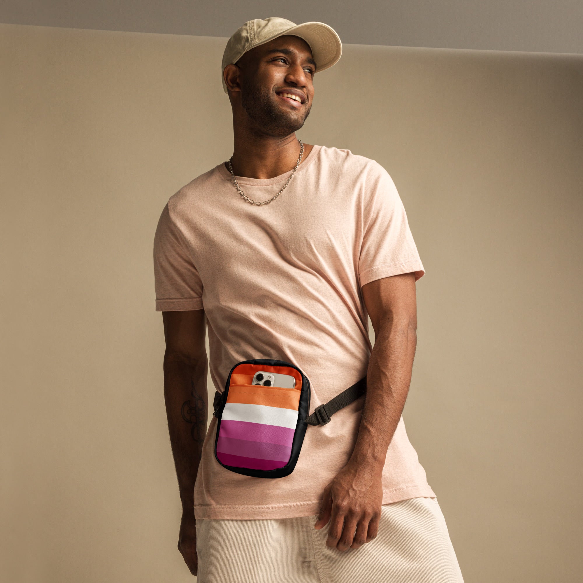 Utility crossbody bag Lesbian